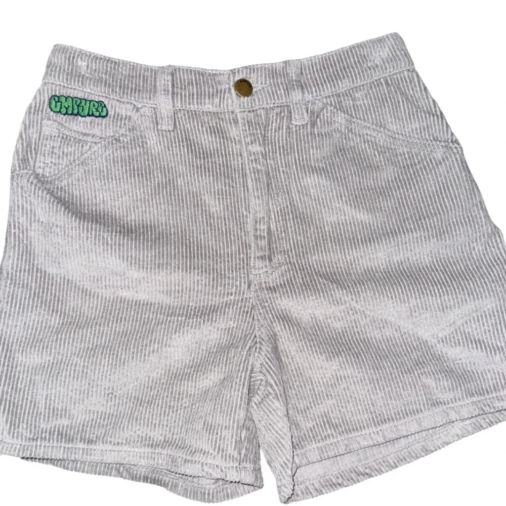 Empyre Gray Corduroy Shorts Womens Size S High Waisted Embroidered Logo Skater